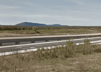 - Amplias instalaciones industriales en Soria para inversión y crecimiento económico.