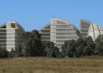 Modernista edificios en Soria, inversion y desarrollo inmobiliario en la provincia.