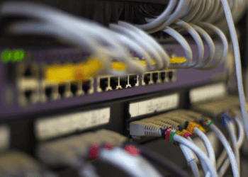 Conexiones de red en Soria para inversiones tecnológicas y desarrollo empresarial local en invierteensoria.es.