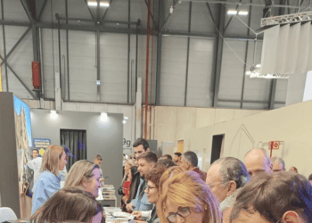 Castillo de Soria, promoción de inversión y turismo, en feria de inversión en Soria, encuentro empresarial y desarrollo local, evento económico.