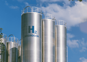 Tanques de hidrógeno para energías renovables en Soria, inversión en sostenibilidad y futuro verde.