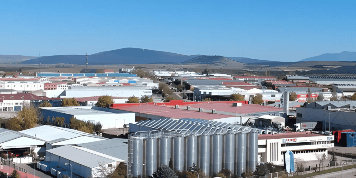 Nave industrial en Soria, área de inversión y desarrollo económico en la provincia.