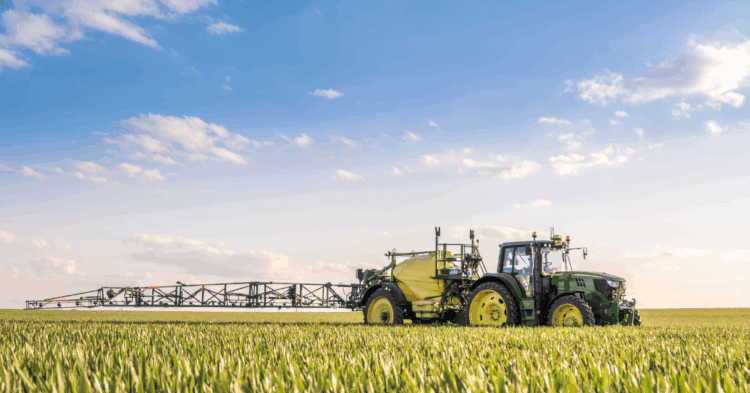 Maquinaria agrícola en Soria, inversión y desarrollo rural en la provincia.