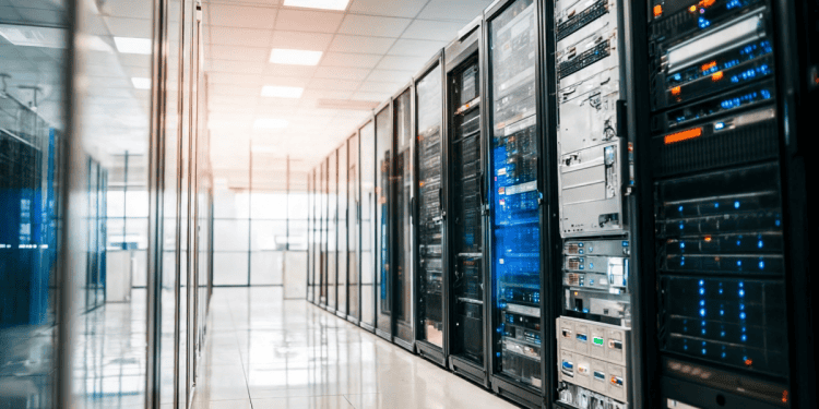 Infraestructura tecnológica en Soria con servidores y centros de datos para impulsar la inversión di.